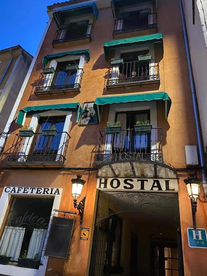 Hostal Calderon Cuenca เกว็งกา ภายนอก รูปภาพ