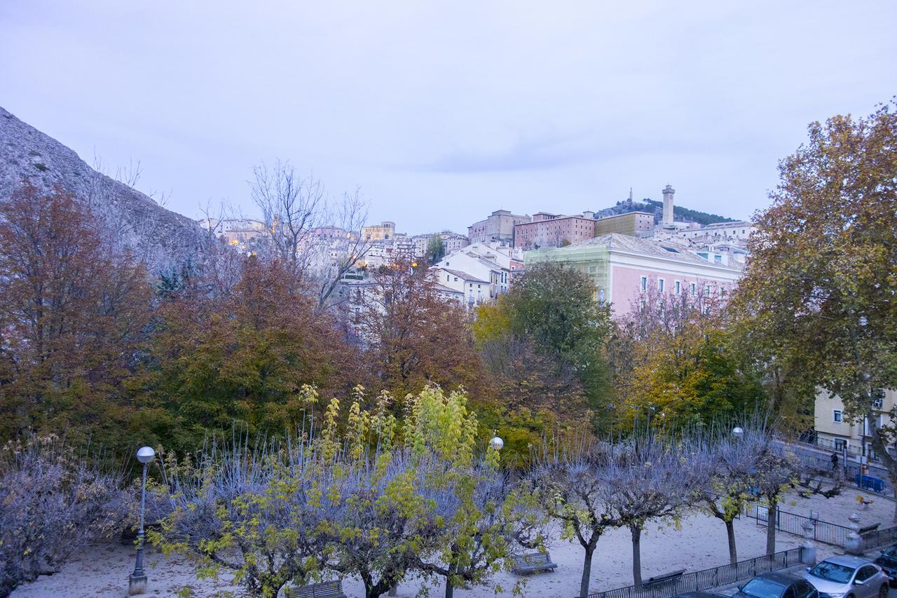 Hostal Calderon Cuenca เกว็งกา ภายนอก รูปภาพ