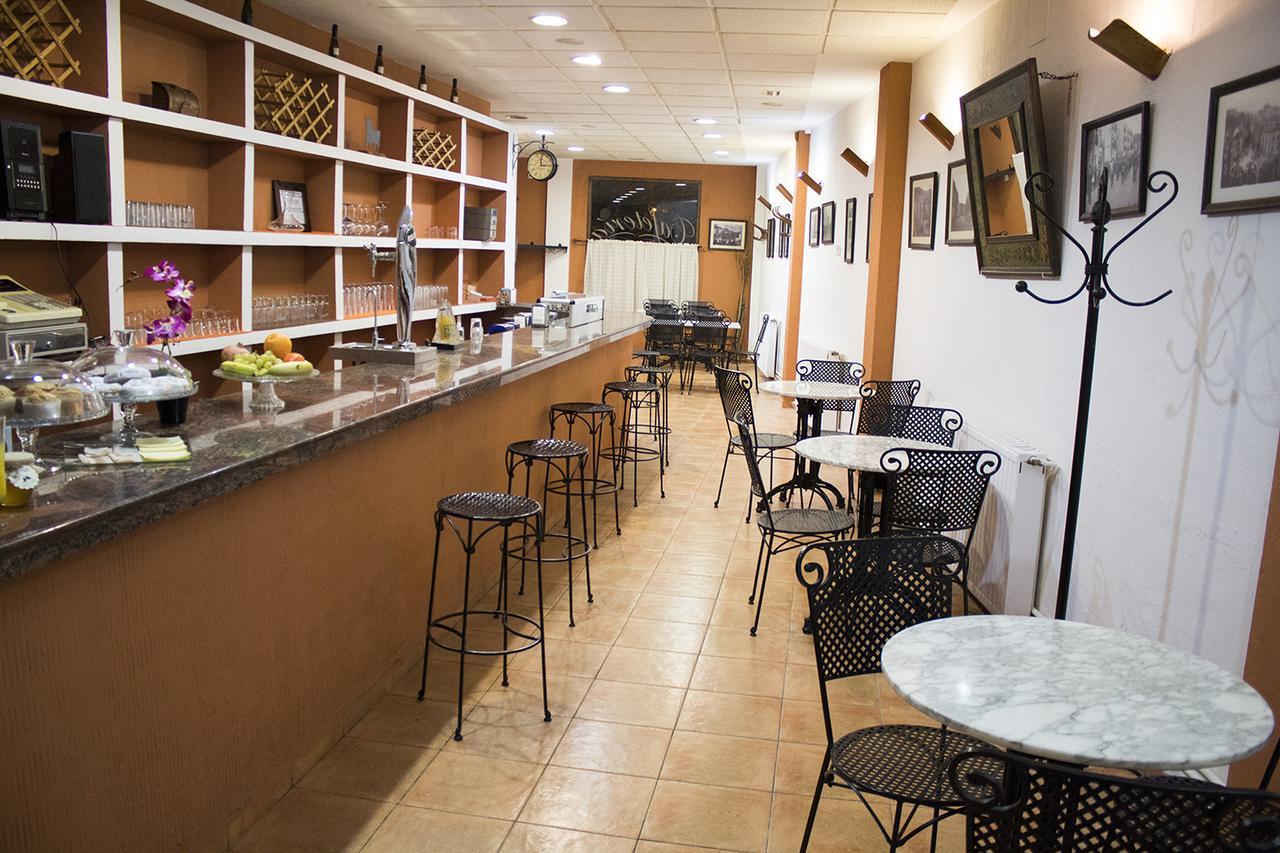 Hostal Calderon Cuenca เกว็งกา ภายนอก รูปภาพ