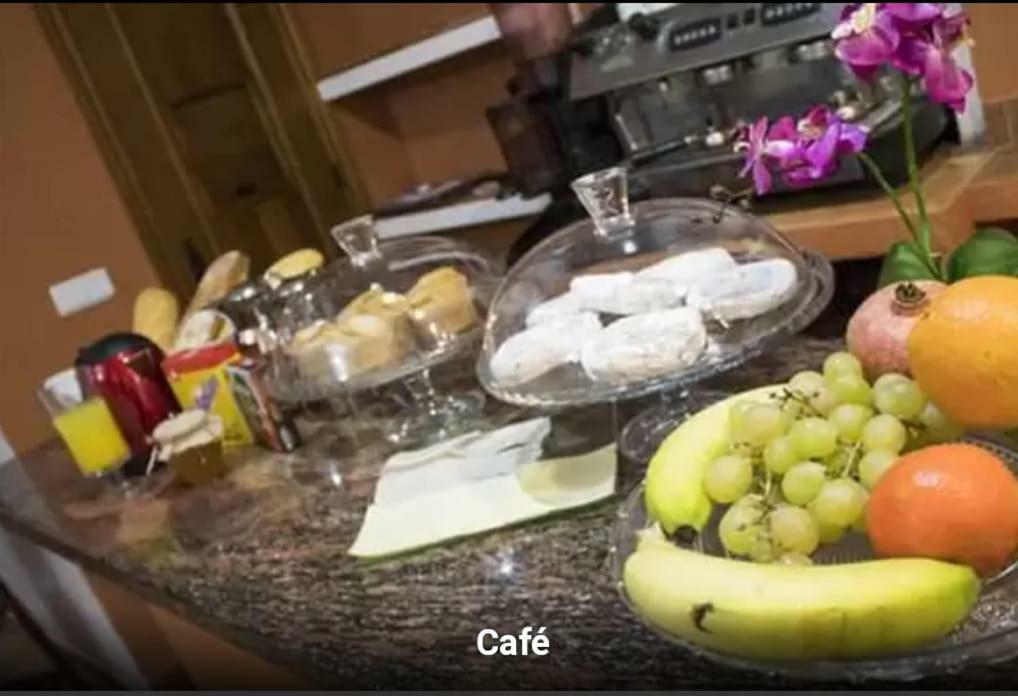 Hostal Calderon Cuenca เกว็งกา ภายนอก รูปภาพ