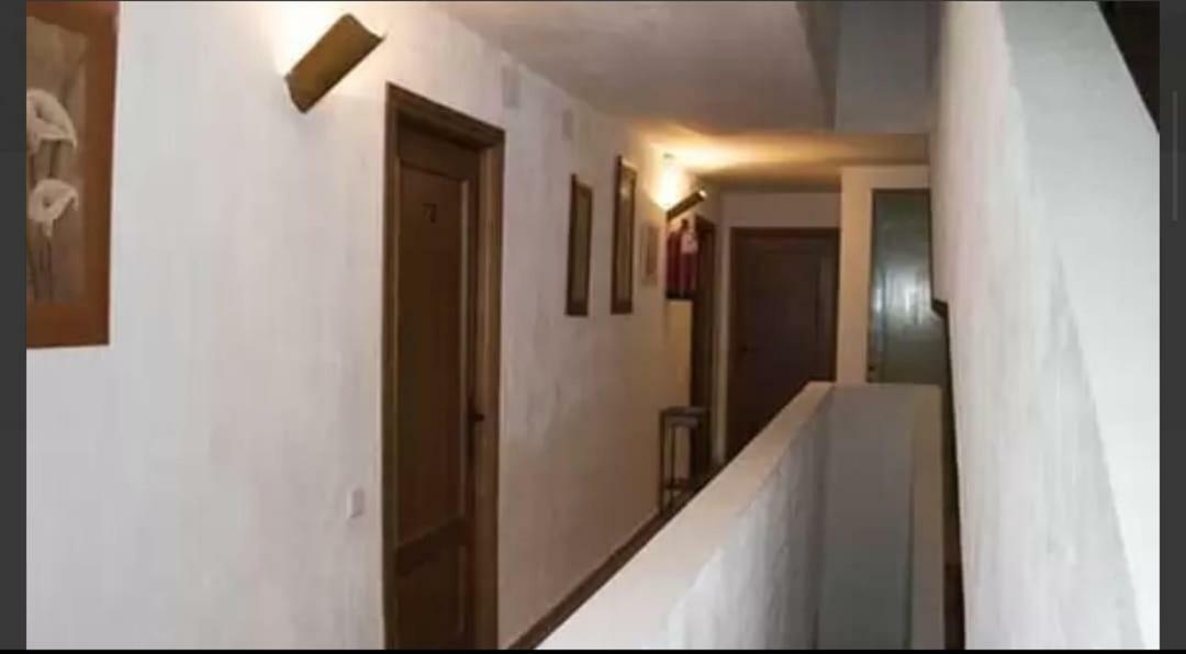 Hostal Calderon Cuenca เกว็งกา ภายนอก รูปภาพ